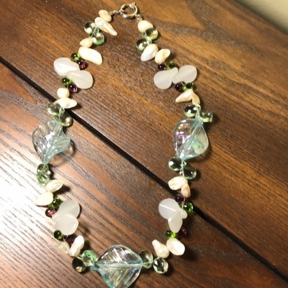 Glass/beaded necklace